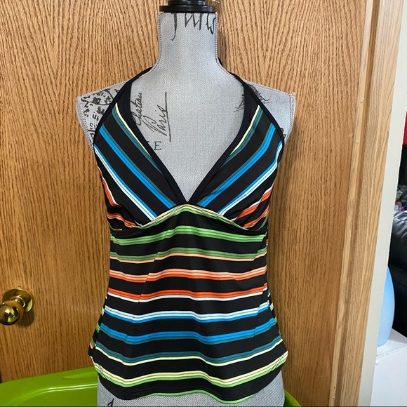 Women’s size 16 2 piece baiting suit - Picture 2 of 9